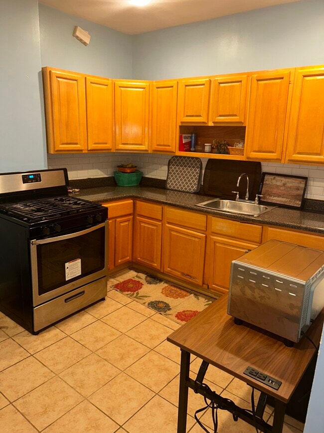 Building Photo - 271 Claremont Ave Rental