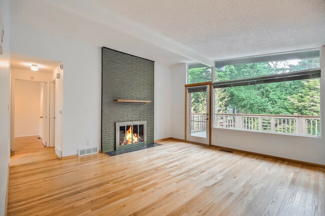 Photo - 4020 156th Ave SE