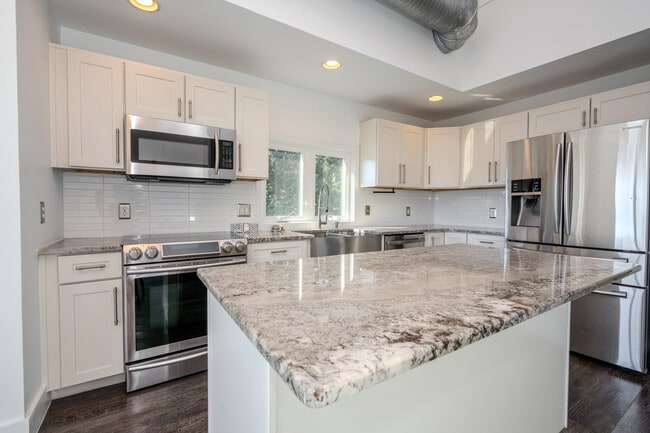 Photo - 4467 Ocean View Ave