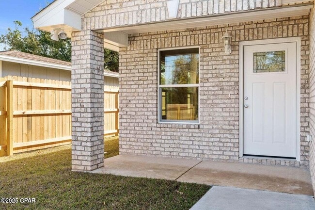 Photo - 711 Kirklin Ave