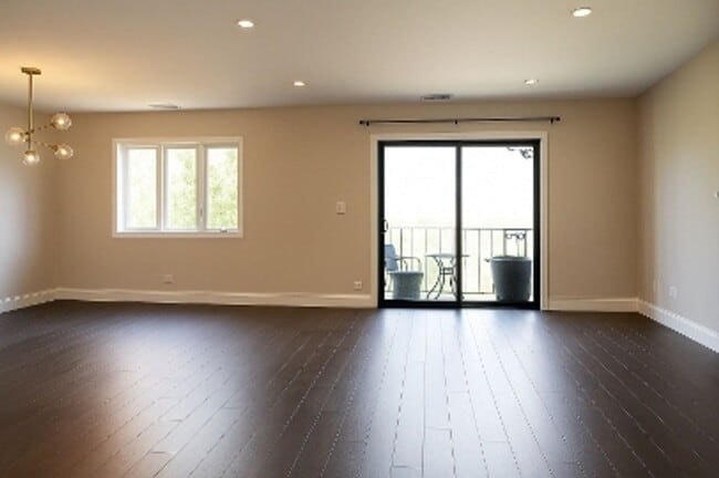 Photo - 434 Clinton Pl