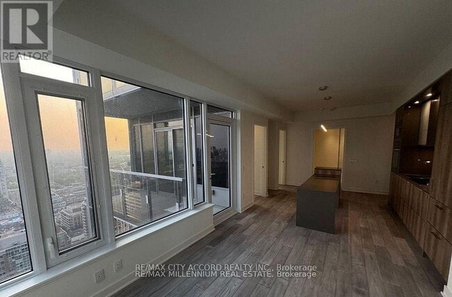 Photo - 11 Yorkville Ave Unité 3409