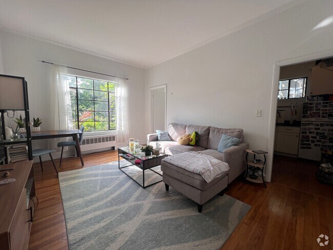 Building Photo - 26 Ellery St Rental