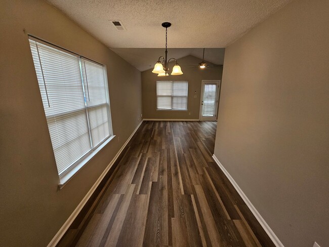 Photo - Remodeled Ranch Home Minutes from Uptown Charlotte