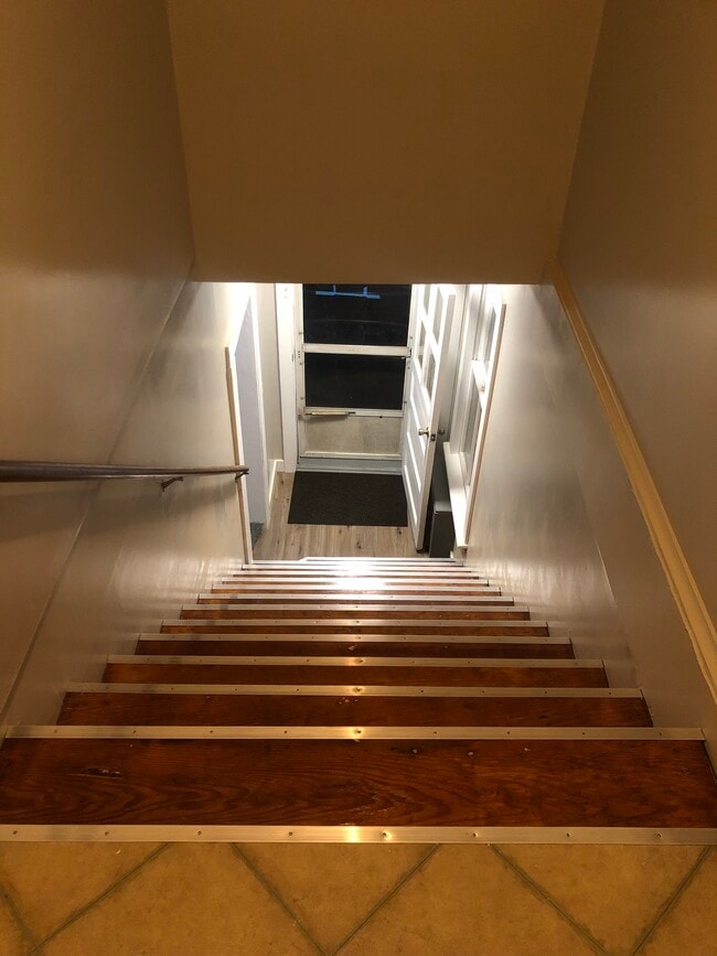 Photo - 657 S Main St Apartments