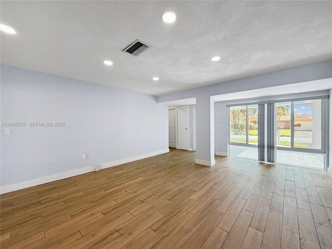 Photo - 6331 SW 35th St