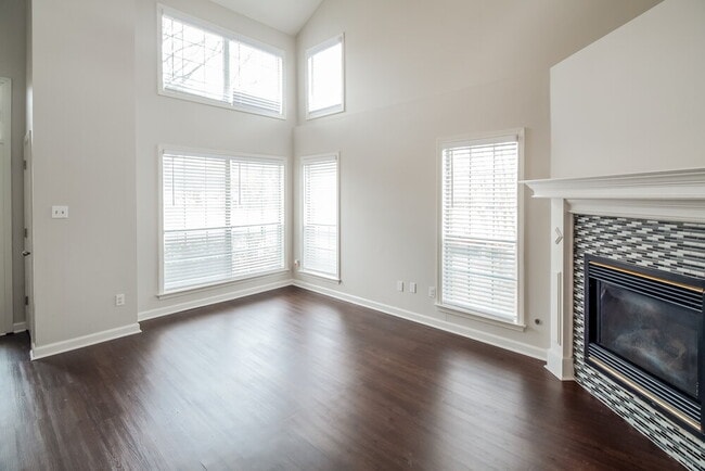 Photo - 6844 Charlotte Dr