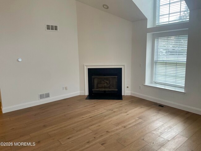 Photo - 44 Racquet Rd