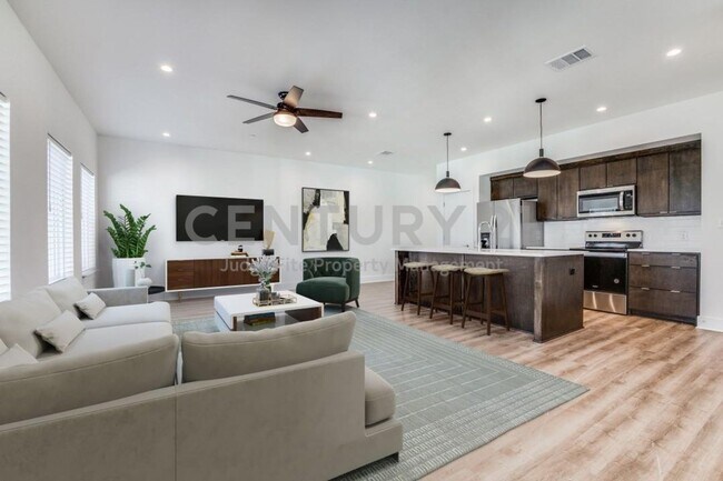 Photo - Contemporary 1/1 Apartment in Waxahachie For Rent! Unit 106