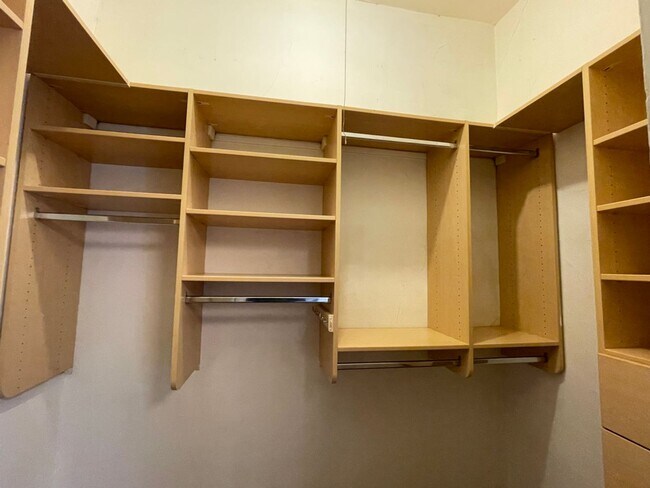 Photo - 2937 Scott St Unit 3