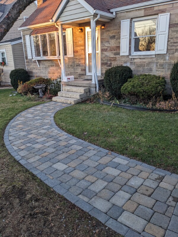 Photo - 627 Fairmont St