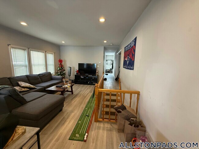 Photo - 117 Glenville Ave