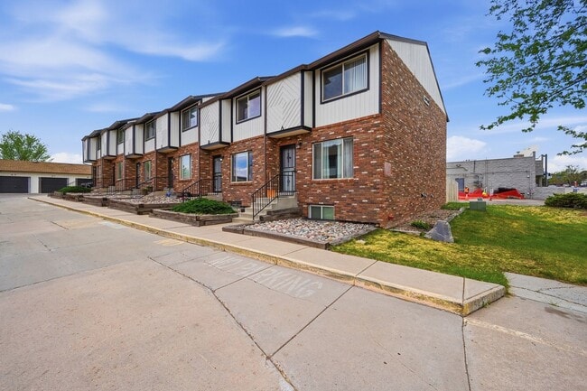 Photo - 9850 W Stanford Ave Unit B