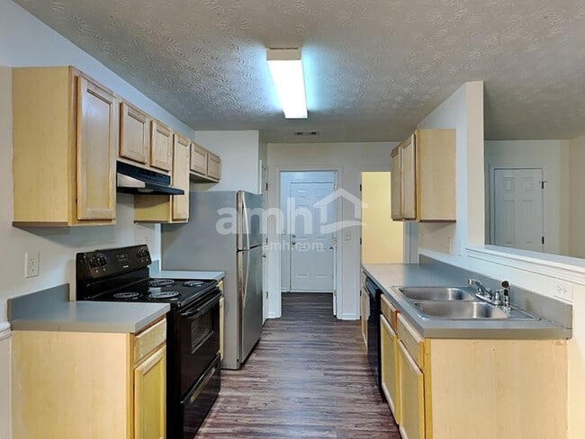 Photo - 659 Shadow Lakes Dr