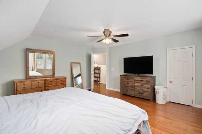 Photo - 7221 South St