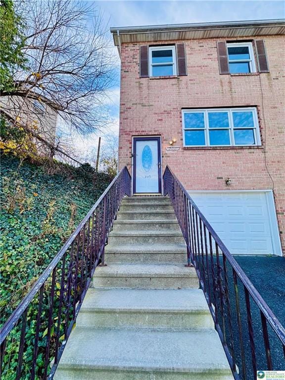 Photo - 235 Vista Dr