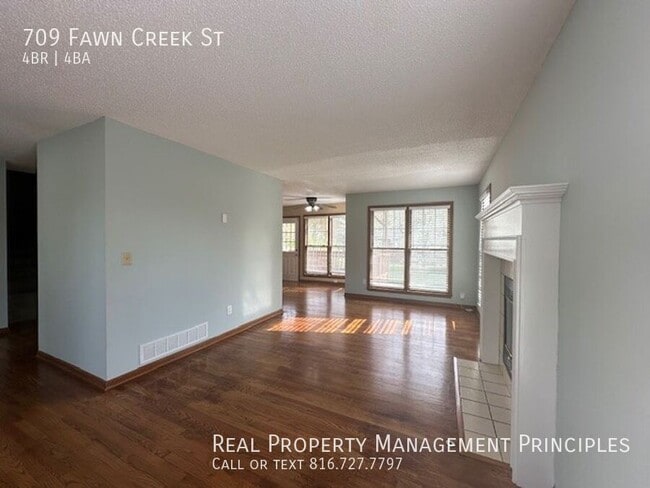 Photo - 709 Fawn Creek St