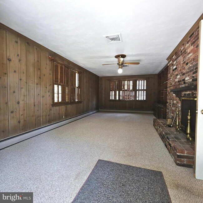 Photo - 9024 Old Mt Vernon Rd