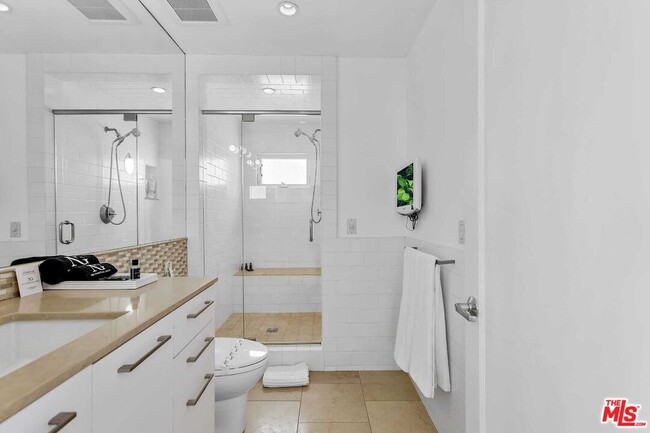 Photo - 24742 Malibu Rd