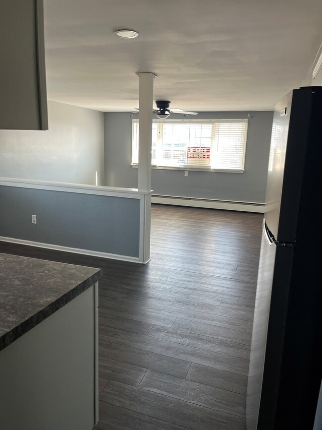 Photo - 9950 Transit Rd