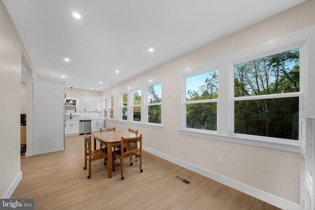 75 Dreamland Park Dr Unidad FRONT