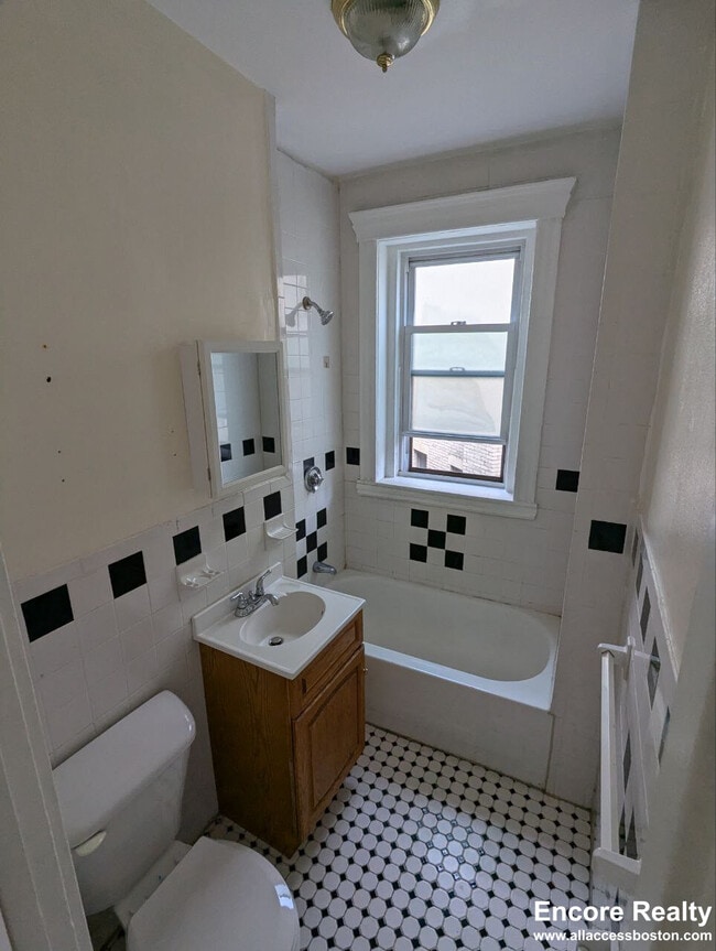 Photo - 360 Riverway Unidad 21