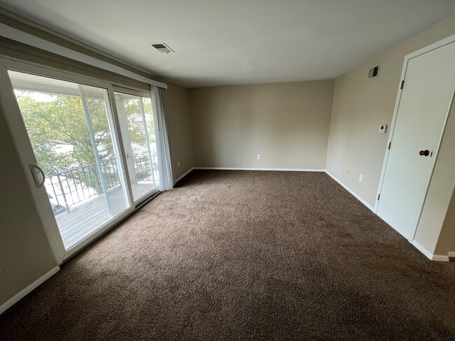 Building Photo - West Summerset Apartments