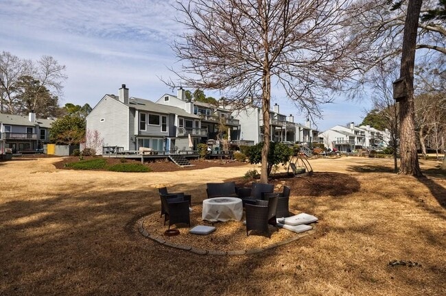 Photo - 1011 Riverbend Club Dr SE