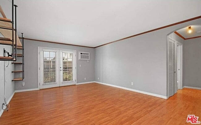 Photo - 4570 54th St Unit 201