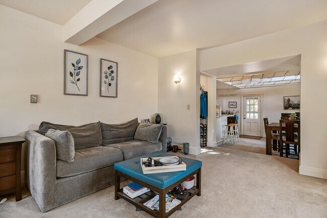 Photo - 728 State Street Unit 3