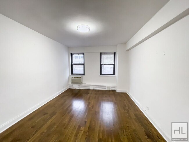 Photo - EAST 69 STREET Unidad 5E