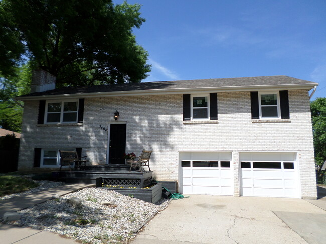 Your home on the west side of Manhattan KS - Your home on the west side of Manhattan KS