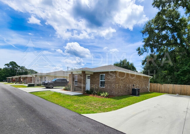 Photo - The Cottages of East Avenue