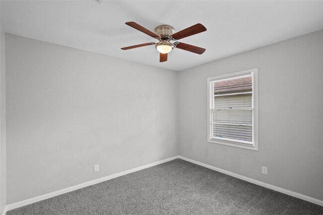 Photo - 3129 Danforth Memorial Dr