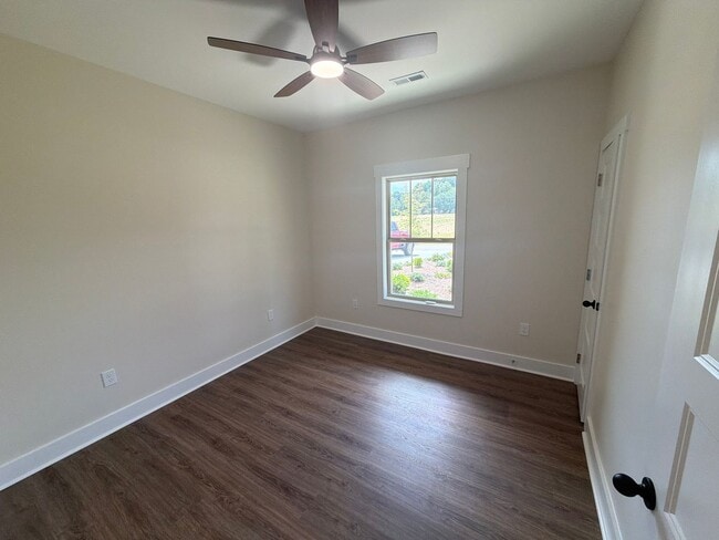 225 Deer Trail