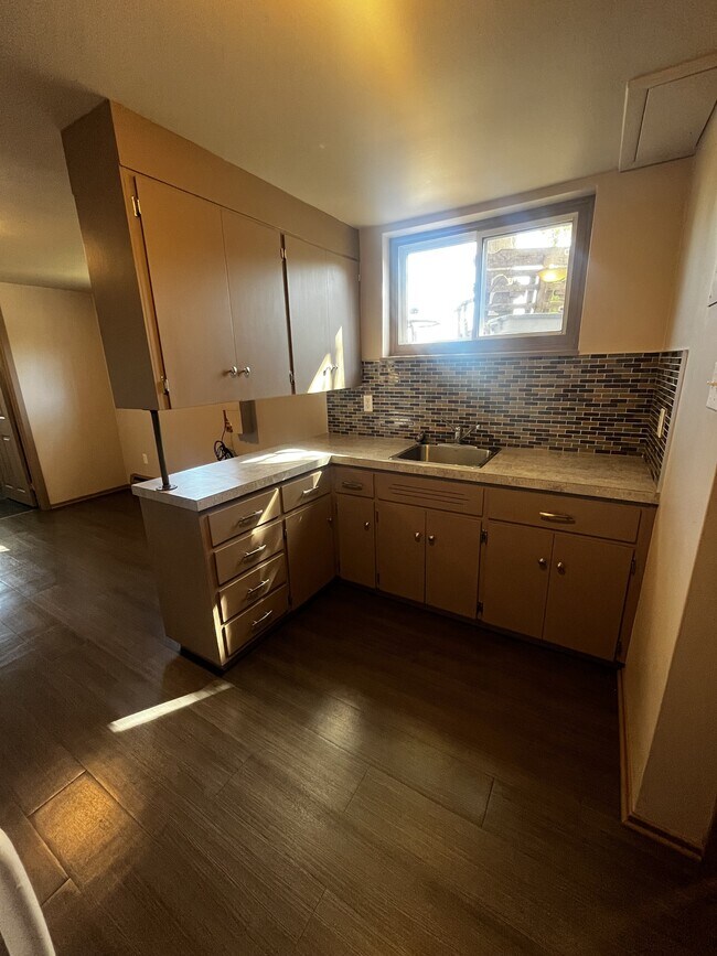 Photo - 465 Broadway St Unit 5