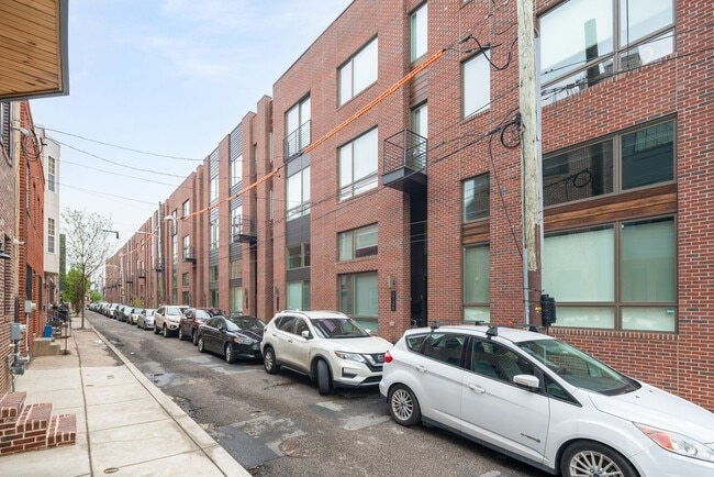 Photo - 2109 League St