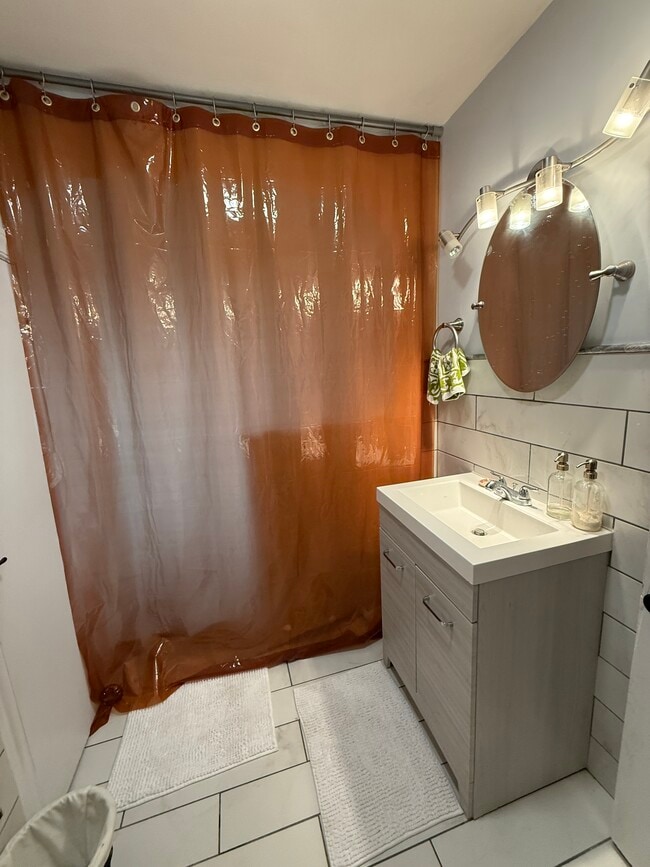 Photo - 1826 Cypress St