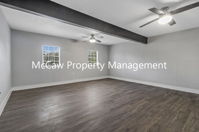 7012 Candlewick Ct