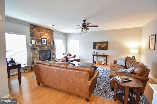 Photo - 29670 Old Creek Ln