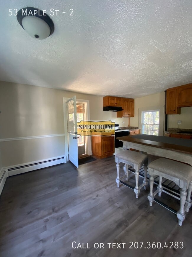 53 Maple St Unit 2