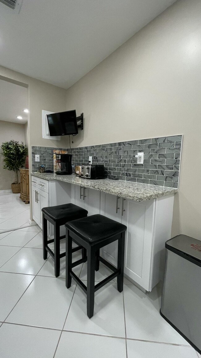 Photo - 10140 S 44th Dr Unit 372