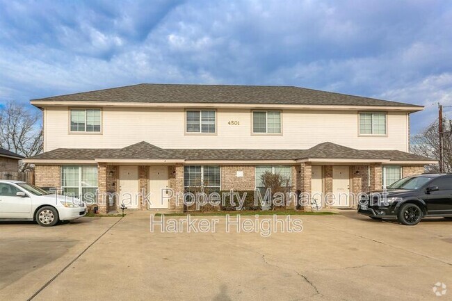 Building Photo - 4501 Mattie Dr Rental