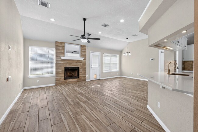 Photo - 4706 Colby Dr