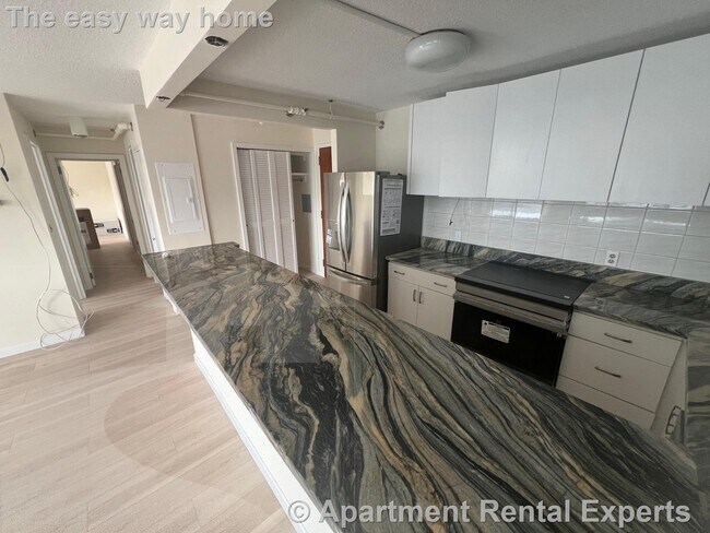 Photo - 872 Massachusetts Ave