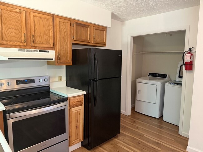Photo - 2491 Wardell Rd