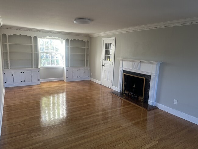 Photo - 530 Bellevue Rd