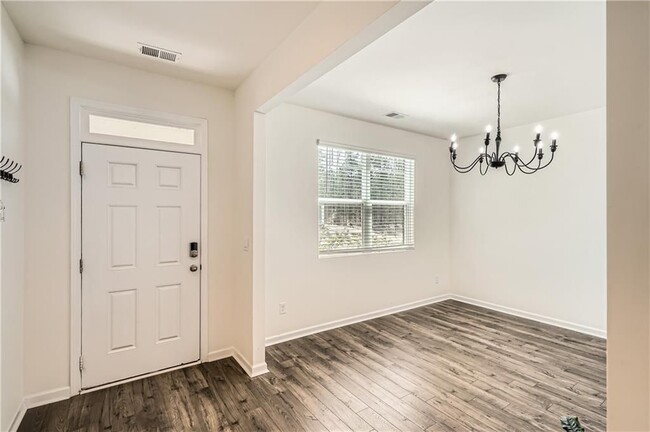 Photo - 1936 Waycross Ln