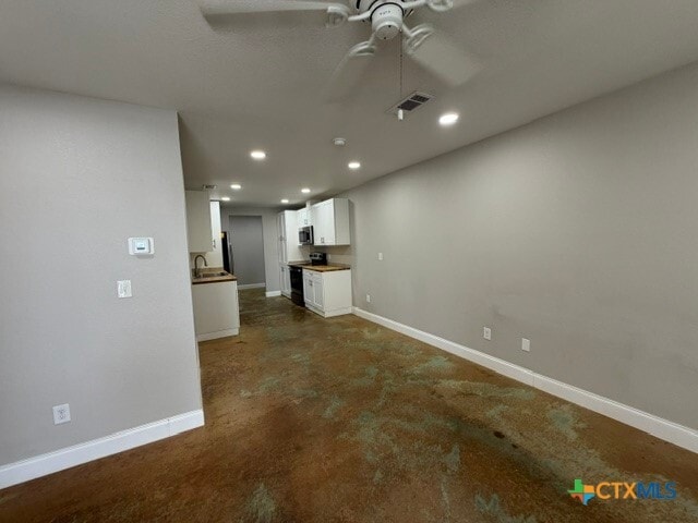 Photo - 661 W Austin St