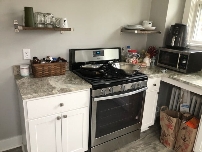 Building Photo - 2416 Mt Troy Rd Unit Apt. #1